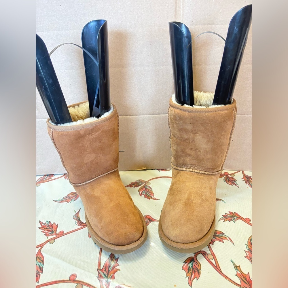 Women’s Ugg classic short II boot chestnut - Picture 4 of 15
